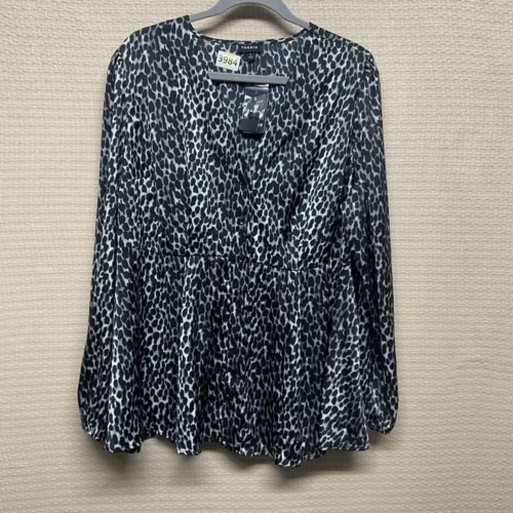 NWT Torrid Animal Print Peplum Satin Long Sleeve Button Up Blouse Women‎ 1 China